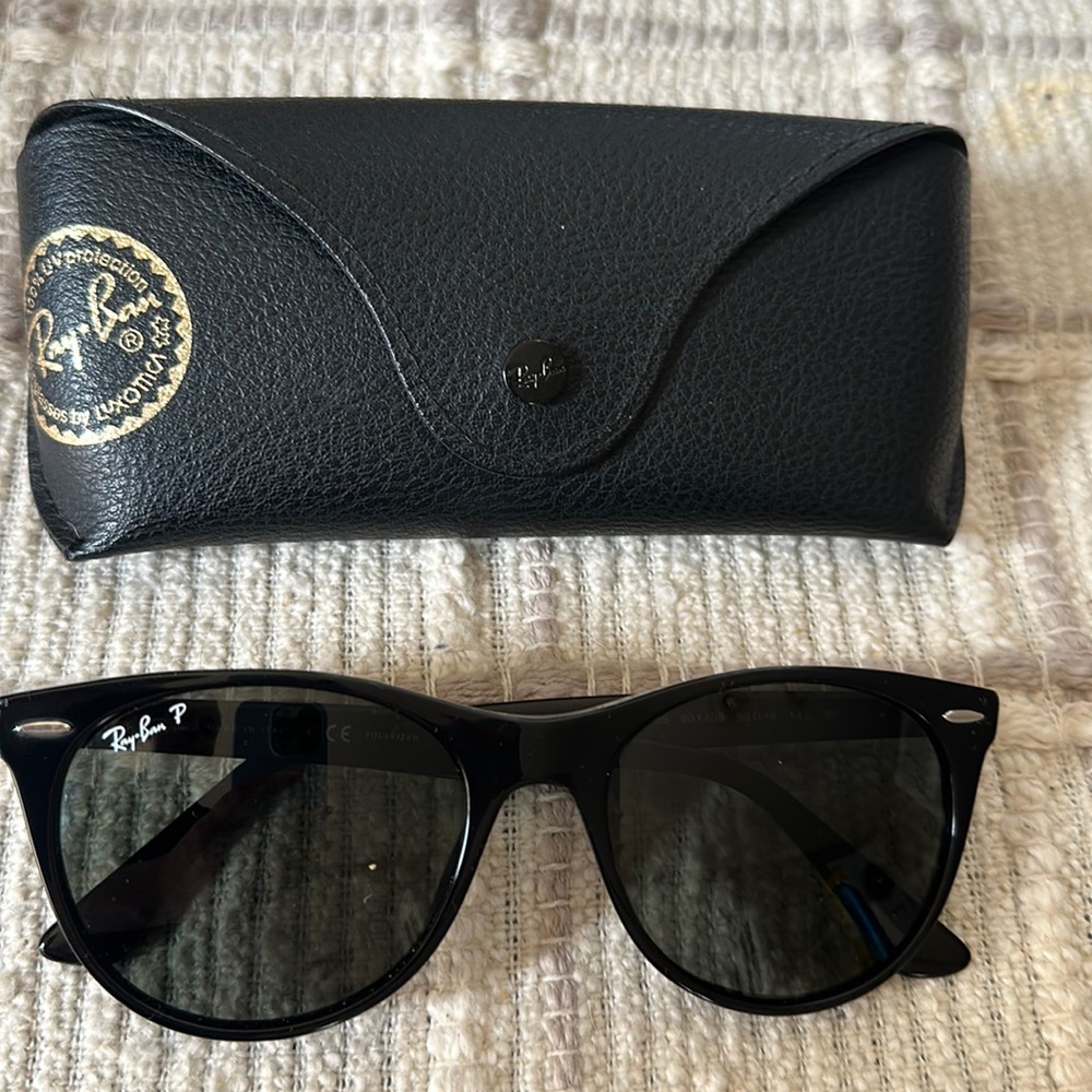 Authentic polarized wayfarer RayBan Sunglasses